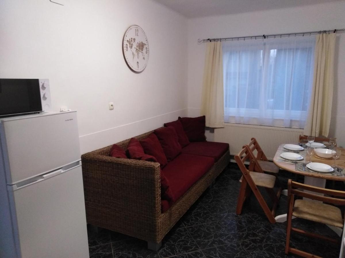 Arinza Apartman Vendeghaz Mezokovesd Bagian luar foto