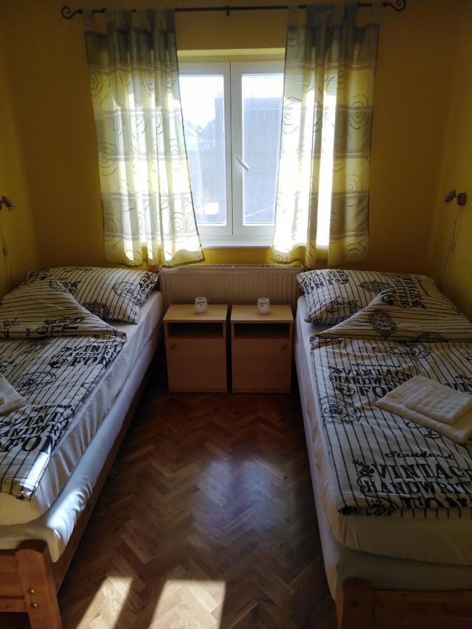 Arinza Apartman Vendeghaz Mezokovesd Bagian luar foto
