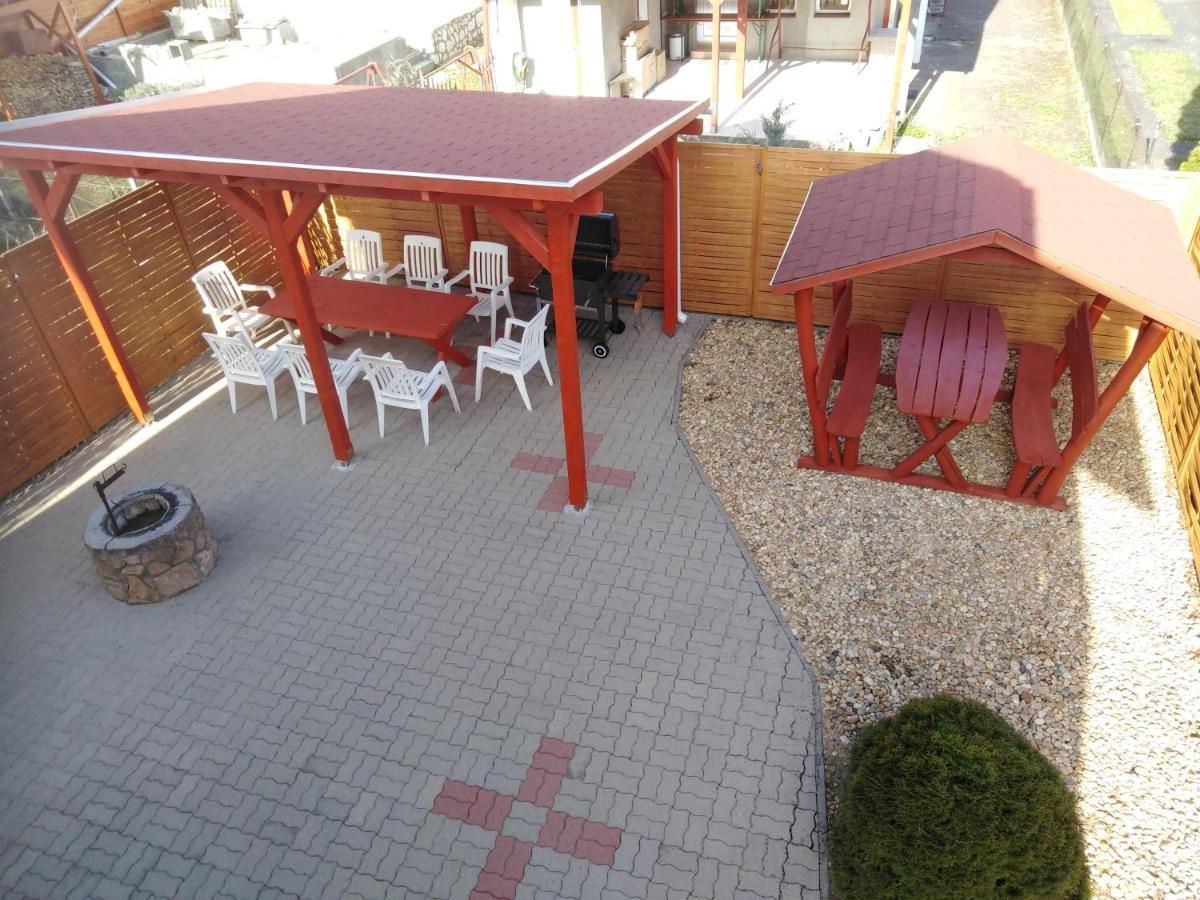 Arinza Apartman Vendeghaz Mezokovesd Bagian luar foto