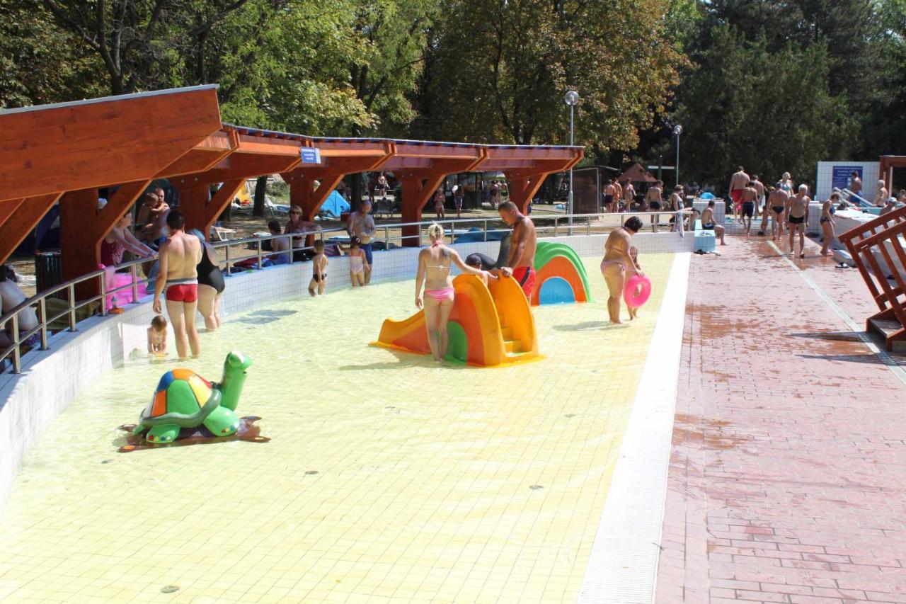 Arinza Apartman Vendeghaz Mezokovesd Bagian luar foto